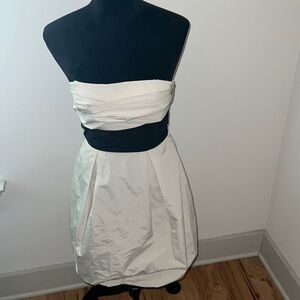 BCBGMAXAZRIA antique ivory / black strapless taffeta pleated detail bubble hem 4